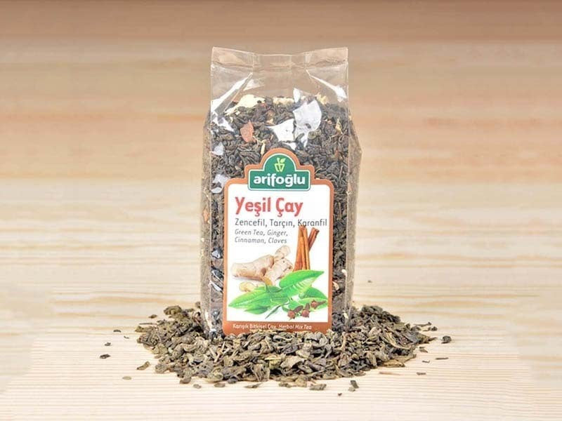 شاي أخضر بالزنجبيل والقرفة والقرنفل – مزيج دافئ بنكهة غنية